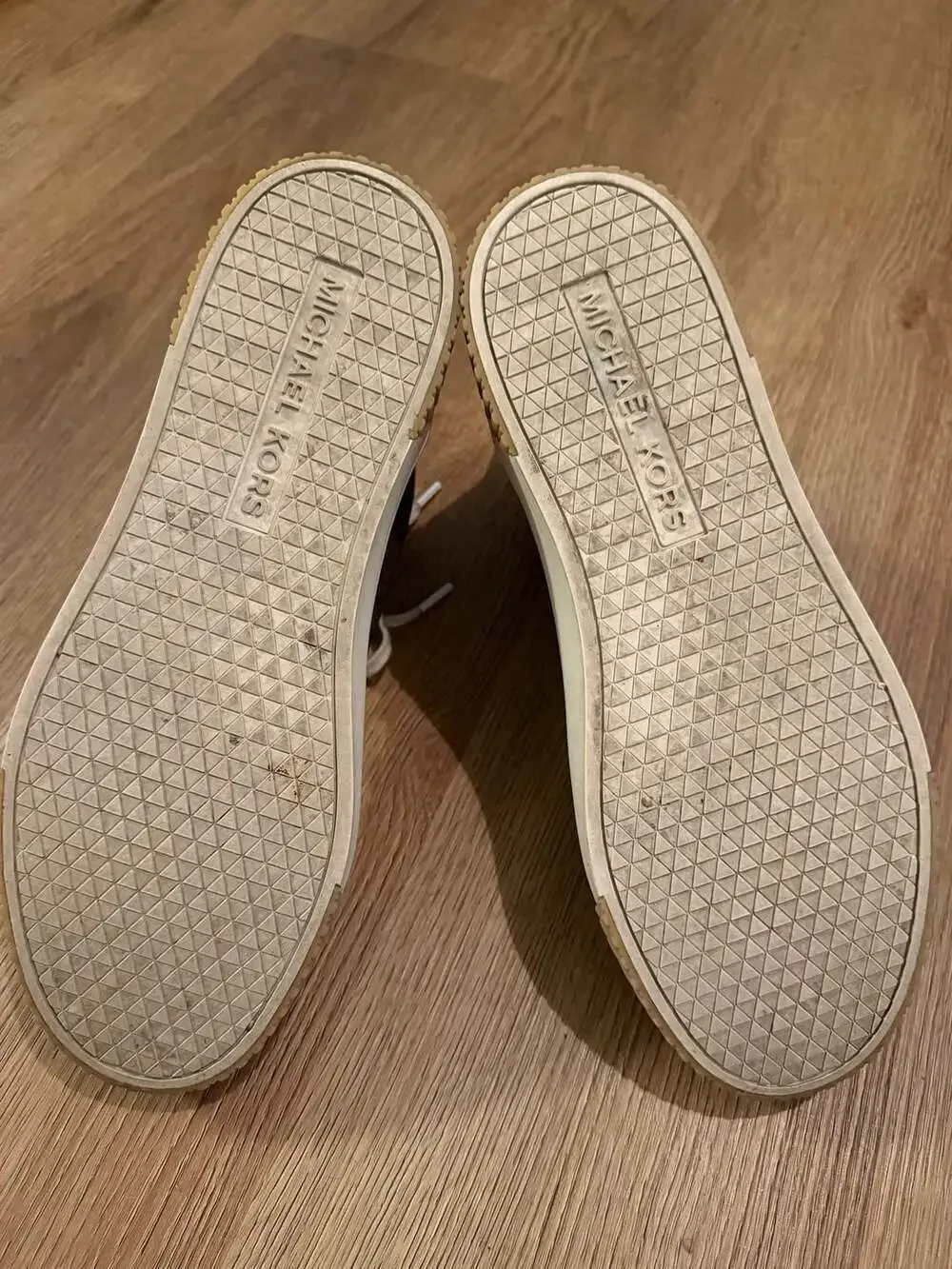 Michael Kors Logo Print High Top Sneakers Size 11M